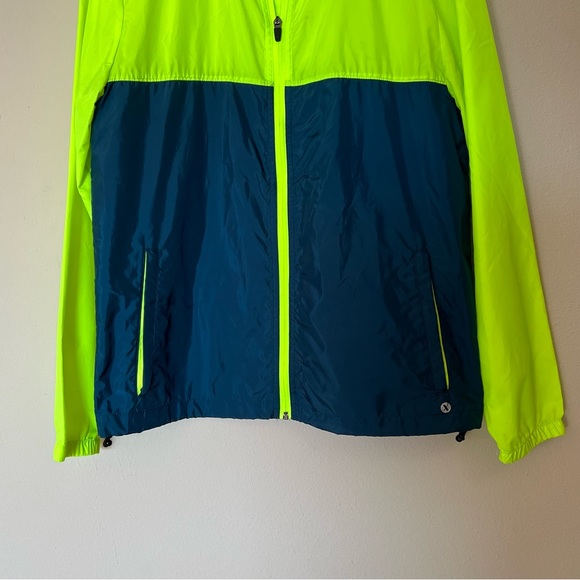 Xersion Men’s Jacket Size S Neon Yellow and Navy Raincoat - Picture 3 of 8